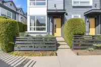 18 6868 BURLINGTON AVENUE - thumbnail 2