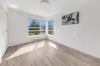 18 6868 BURLINGTON AVENUE - thumbnail 12