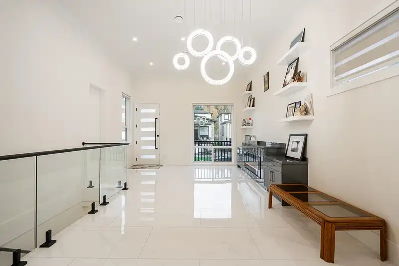 10643 124A STREET - photo 4 of 38
