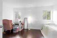 35 2978 WALTON AVENUE - thumbnail 8