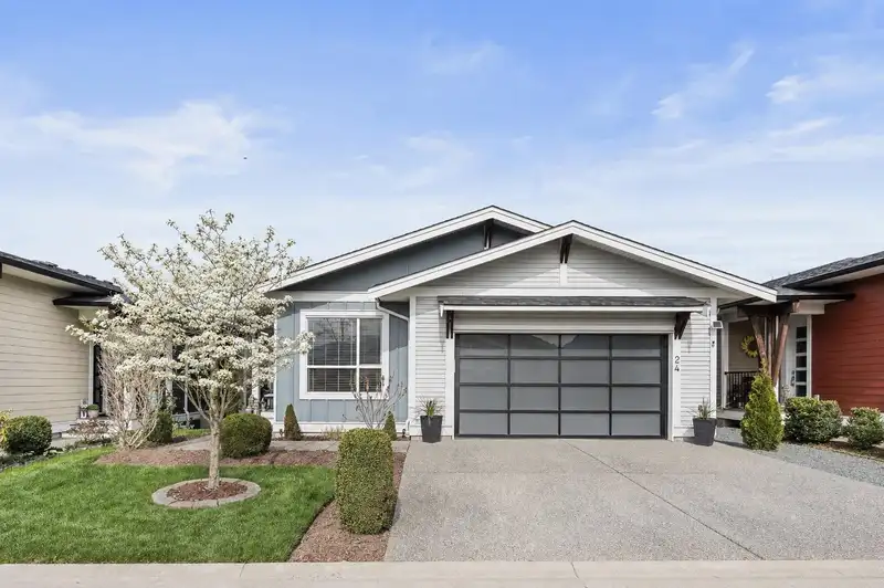 24 46213 HAKWELES ROAD - photo 1 of 40