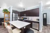 318 20460 DOUGLAS CRESCENT - thumbnail 10