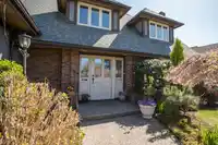 5756 GOLDENROD CRESCENT - thumbnail 2