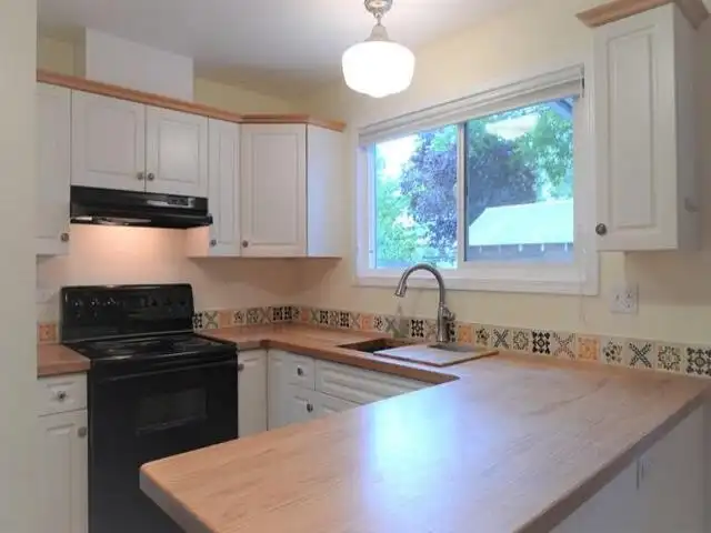 2124 TOPAZ STREET - photo 2 of 30