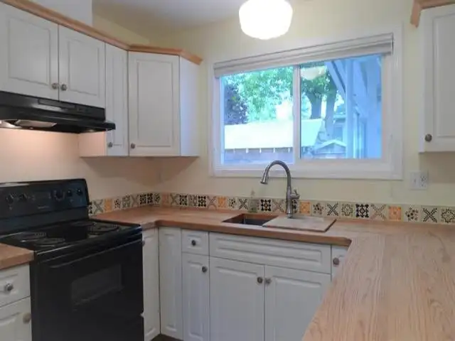 2124 TOPAZ STREET - photo 3 of 30