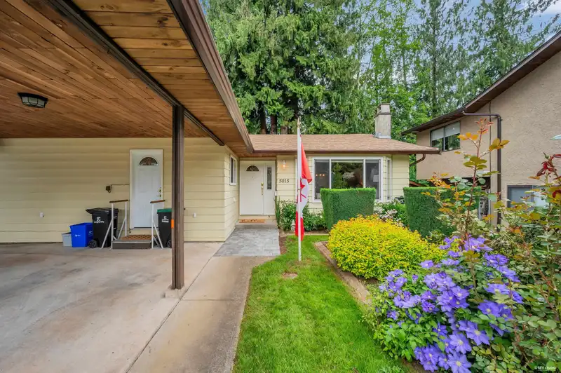 5015 204 STREET - photo 3 of 38