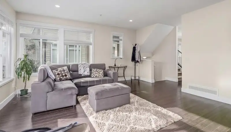 51 22865 TELOSKY AVENUE - photo 3 of 29