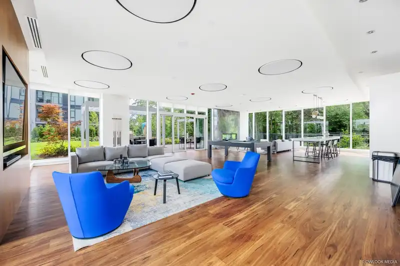 1805 595 AUSTIN AVENUE - photo 3 of 25