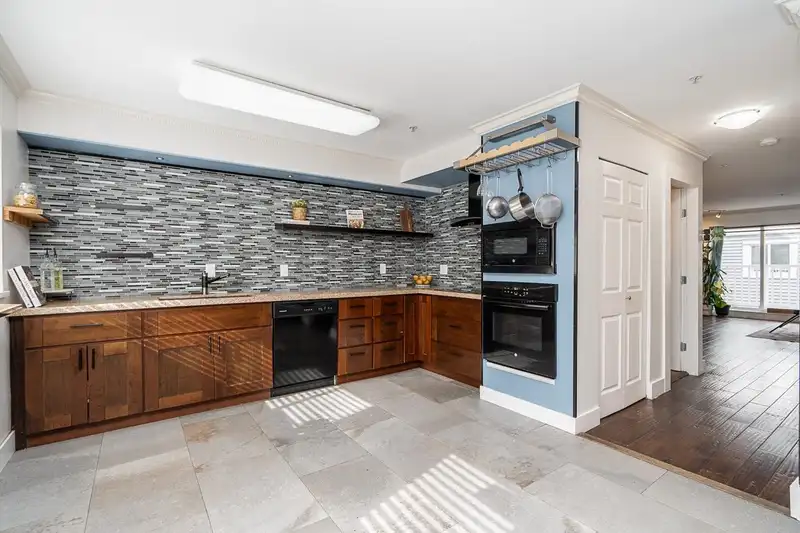 15 8968 208 STREET - photo 2 of 25