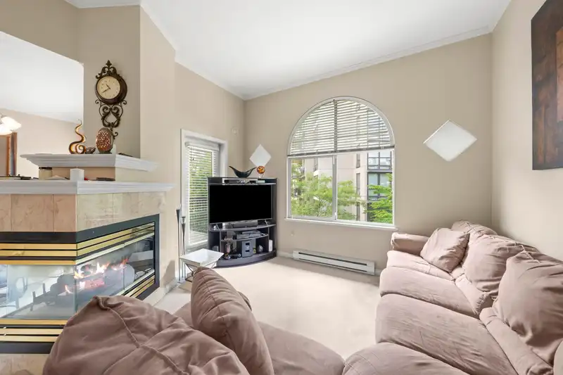 423 1185 PACIFIC STREET - photo 4 of 26