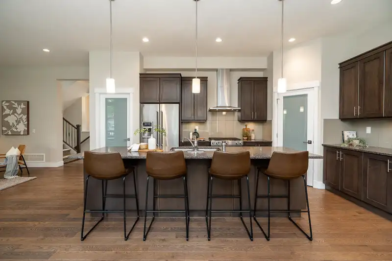 3565 HIGHLAND DRIVE - photo 4 of 40