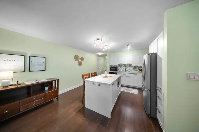 120 19677 MEADOW GARDENS WAY - photo 2 of 40
