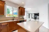 6125 150A STREET - thumbnail 14