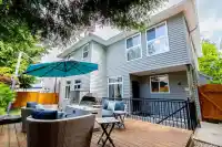 6125 150A STREET - thumbnail 3
