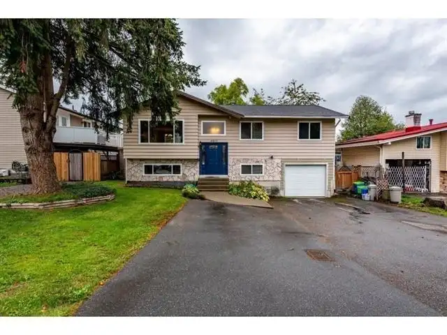 4815 201 STREET - photo 1 of 20