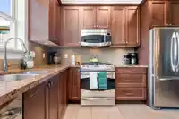 5 897 PREMIER STREET - thumbnail 13