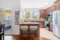 5 897 PREMIER STREET - thumbnail 16