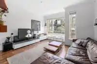 5 897 PREMIER STREET - thumbnail 7