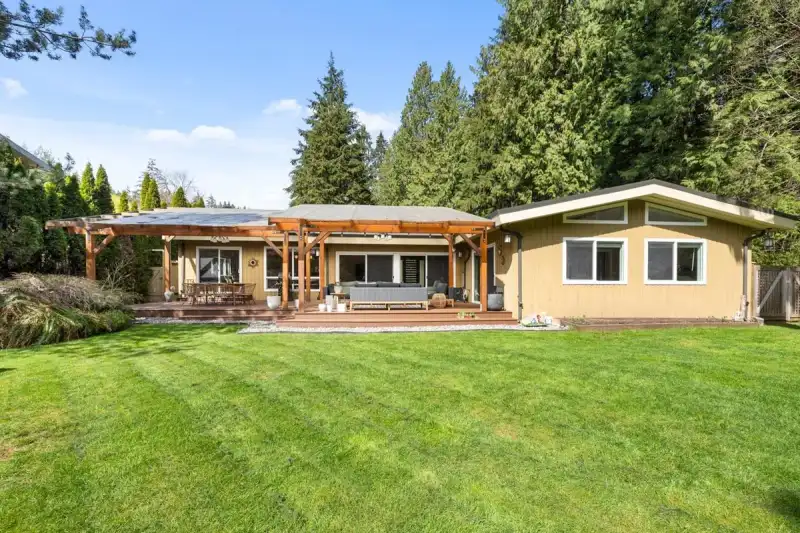 326 MOYNE DRIVE - photo 1 of 29