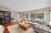 326 MOYNE DRIVE - thumbnail 4