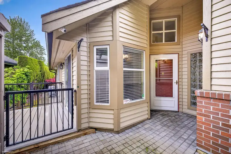 12021 S BOUNDARY DRIVE - photo 4 of 36