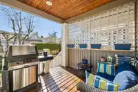 15556 GOGGS AVENUE - thumbnail 17