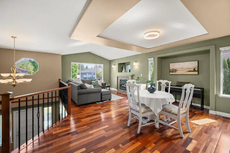 11457 CREEKSIDE STREET - photo 3 of 40