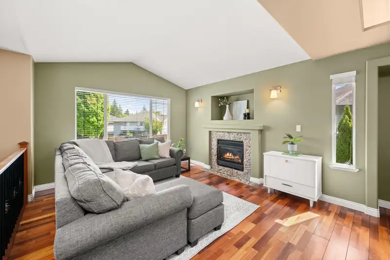 11457 CREEKSIDE STREET - photo 4 of 40