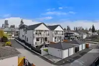 3 4432 IRMIN STREET - thumbnail 6