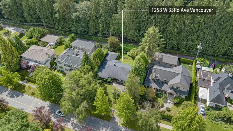 1258 W 33RD AVENUE - photo 4 of 20