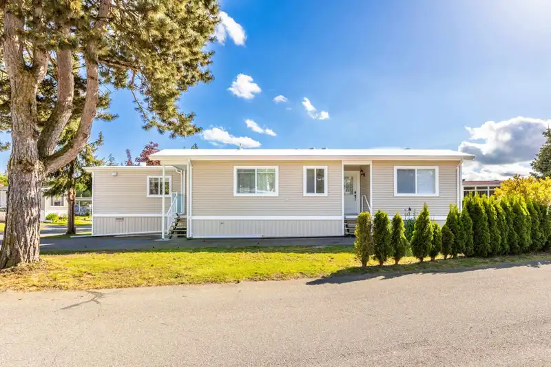 143 3665 244 STREET - photo 4 of 40