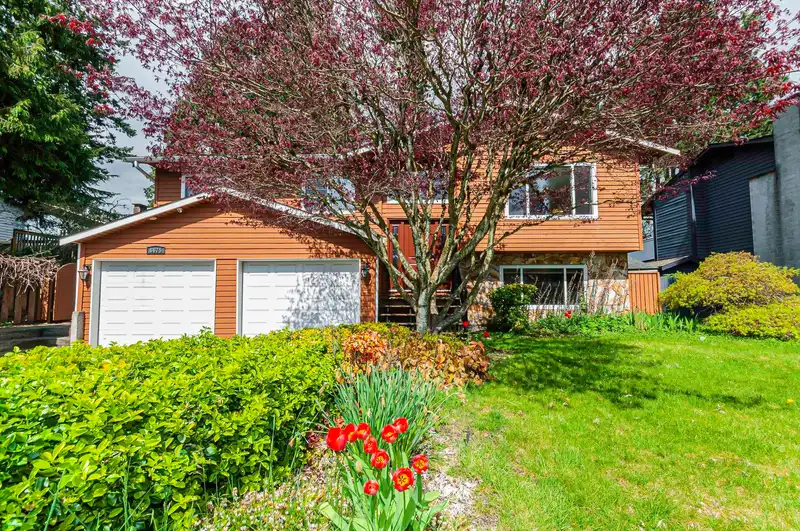 6675 WADE ROAD - photo 4 of 40