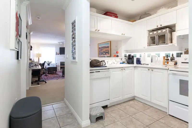 233 5500 ANDREWS ROAD - photo 4 of 40