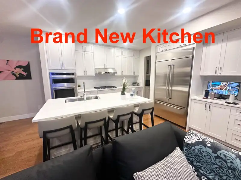 3670 142 STREET - photo 2 of 40