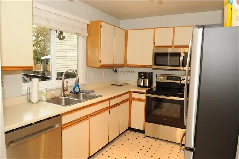 22130 RIVER BEND - photo 4 of 26