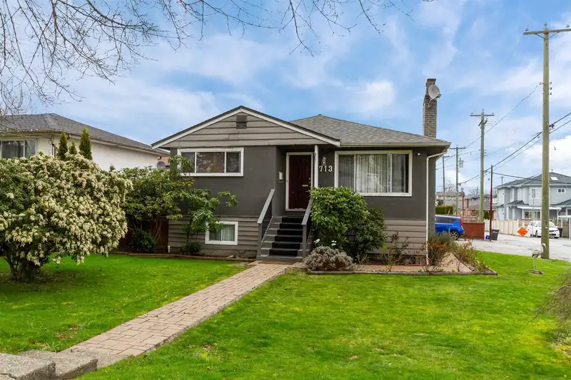3713 KINCAID STREET - photo 1 of 25
