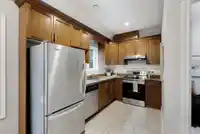 2139 TRIUMPH STREET - thumbnail 5