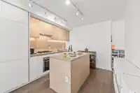1303 652 WHITING WAY - thumbnail 4