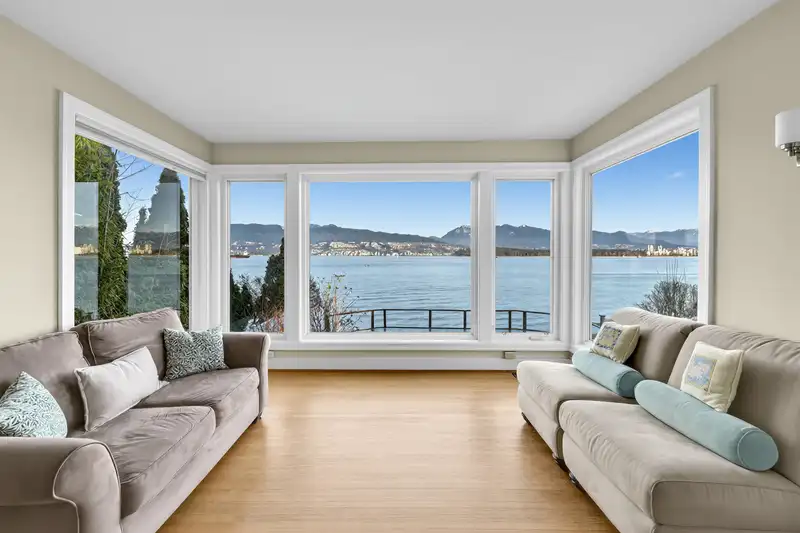 3131 POINT GREY ROAD - photo 3 of 20