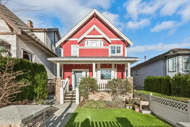2163 NAPIER STREET - photo 1 of 26