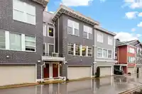 21 8371 202B STREET - thumbnail 2
