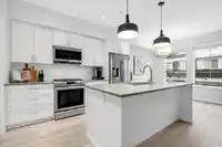 21 8371 202B STREET - thumbnail 10