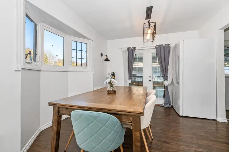 45492 SPARTAN CRESCENT - photo 3 of 37