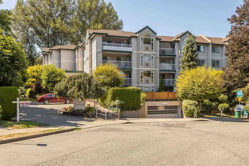 408 2963 NELSON PLACE - photo 1 of 38