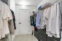 301 8327 201 STREET - thumbnail 16