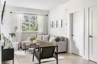 301 8327 201 STREET - thumbnail 9