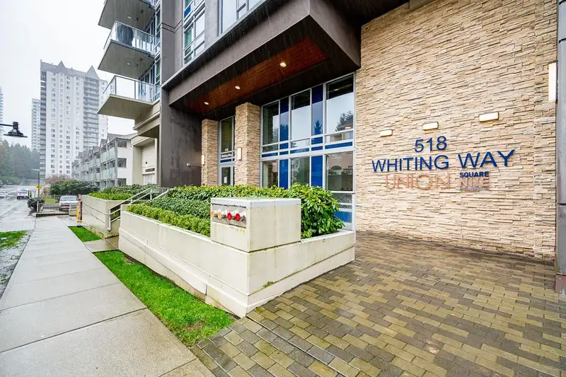 1801 518 WHITING WAY - photo 4 of 40