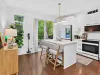 15 1245 HOLTBY STREET - thumbnail 10