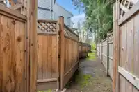109 13843 100 AVENUE - thumbnail 38