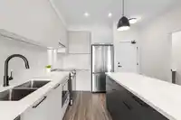 603 8117 200A STREET - thumbnail 3
